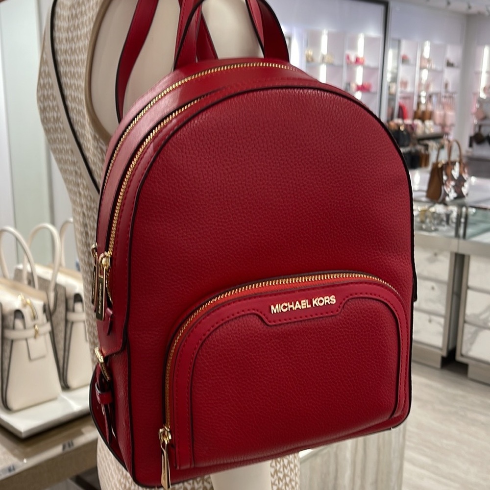Michael Kors Jaycee Medium Pebbled Leather Backpack
Chili - Picture 15 of 16